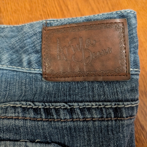 Ariya Jeans 👖 9/10 (P06) - Picture 8 of 8